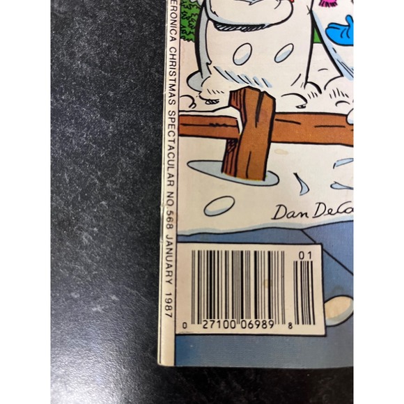 Betty & Veronica Christmas Spectacular Comic Book No568 January1987 Archie Giant - Picture 4 of 5